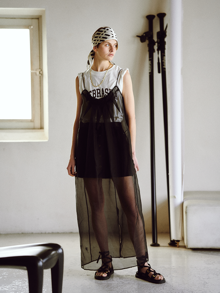 MODERN LAYERED Hanna
