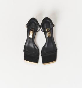 01: heels