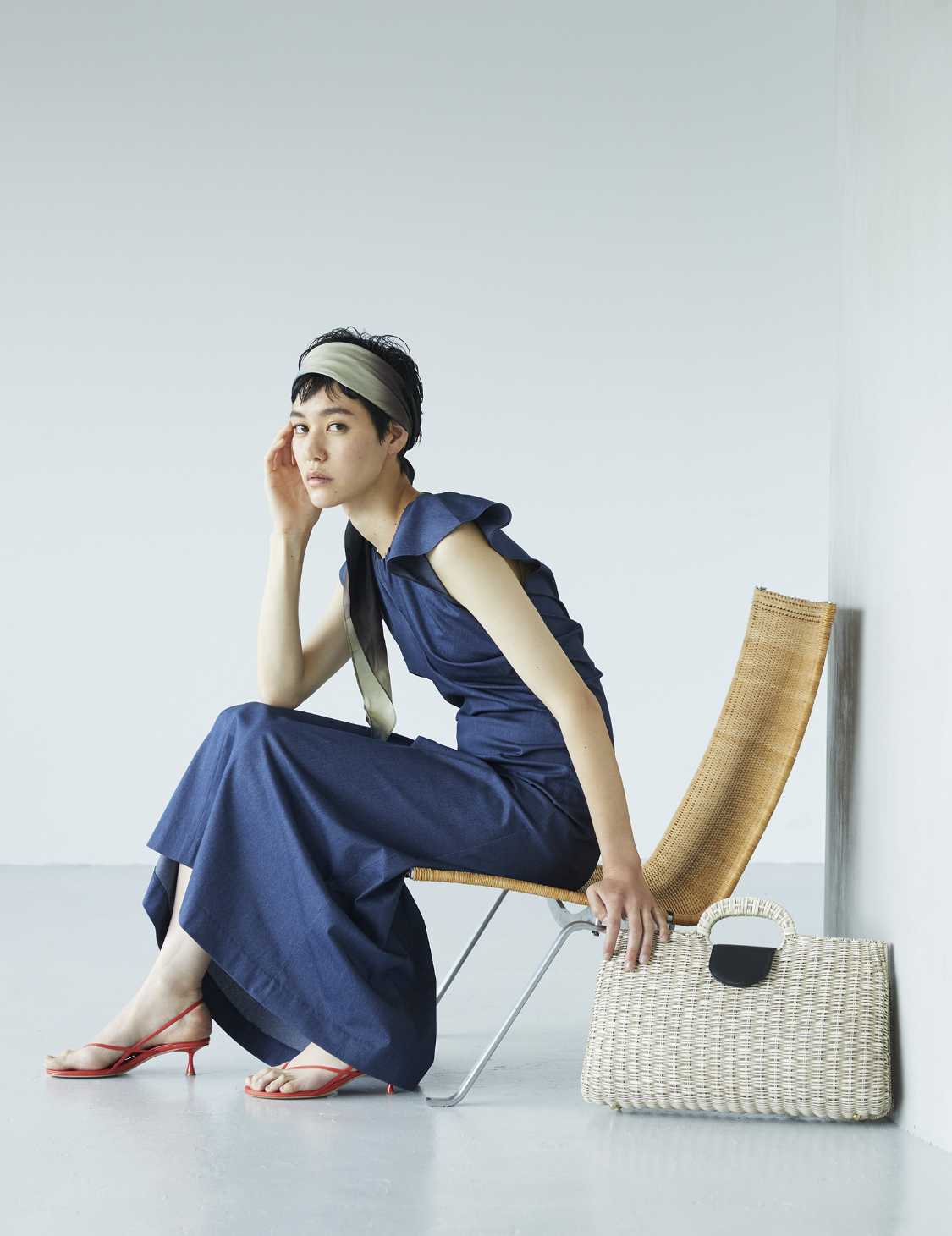 上質素材と遊び心の組み合わせがコツ「夏のきれいめスタイル」しゃれ見え術