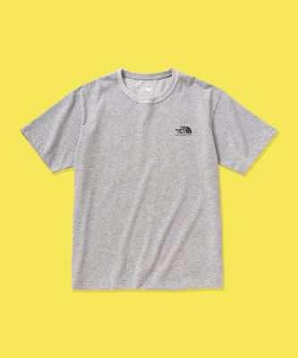 ＜ザ・ノース・フェイス＞のロゴTシャツ