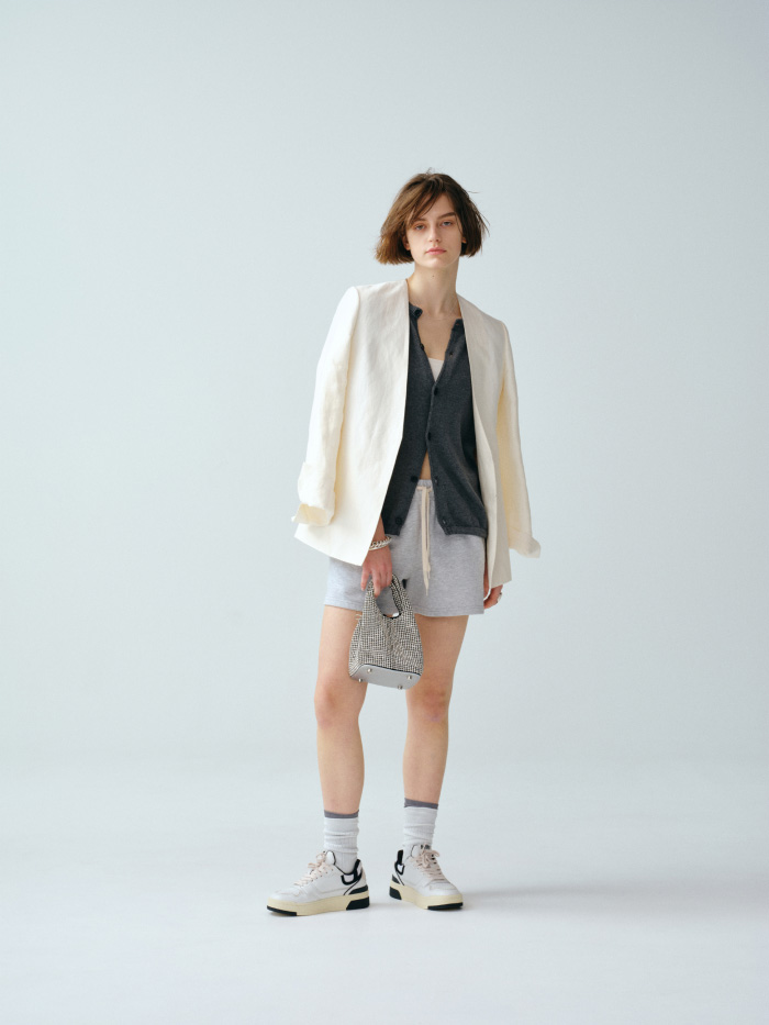 LOOK 002