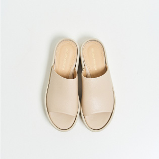 PLATFORM SANDAL PALOMA BARCELO