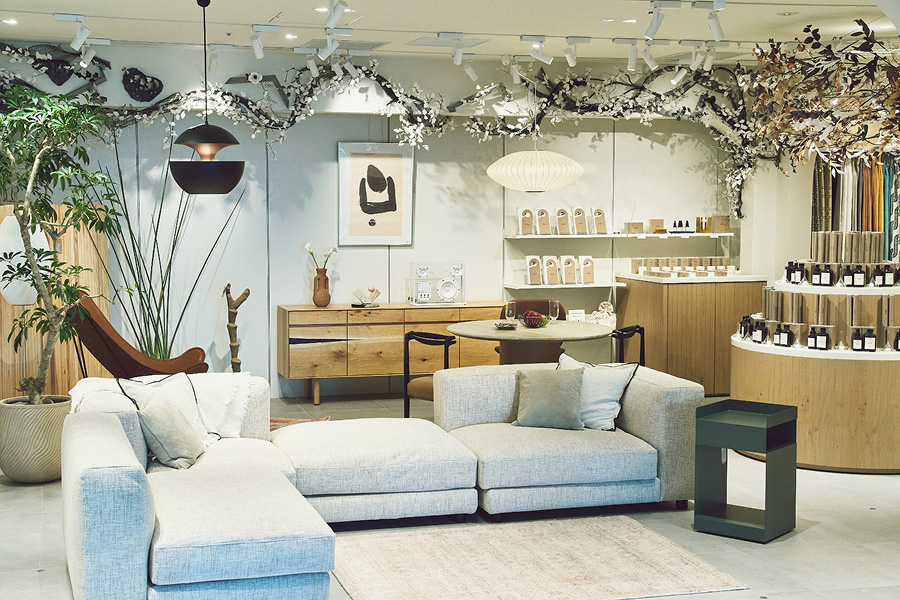 JOURNAL STANDARD FURNITURE